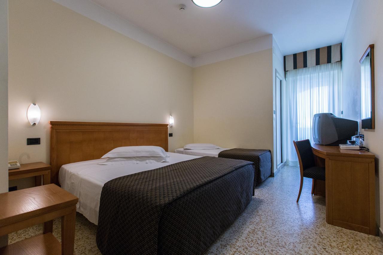 Nautilus Hotel Riccione Eksteriør billede
